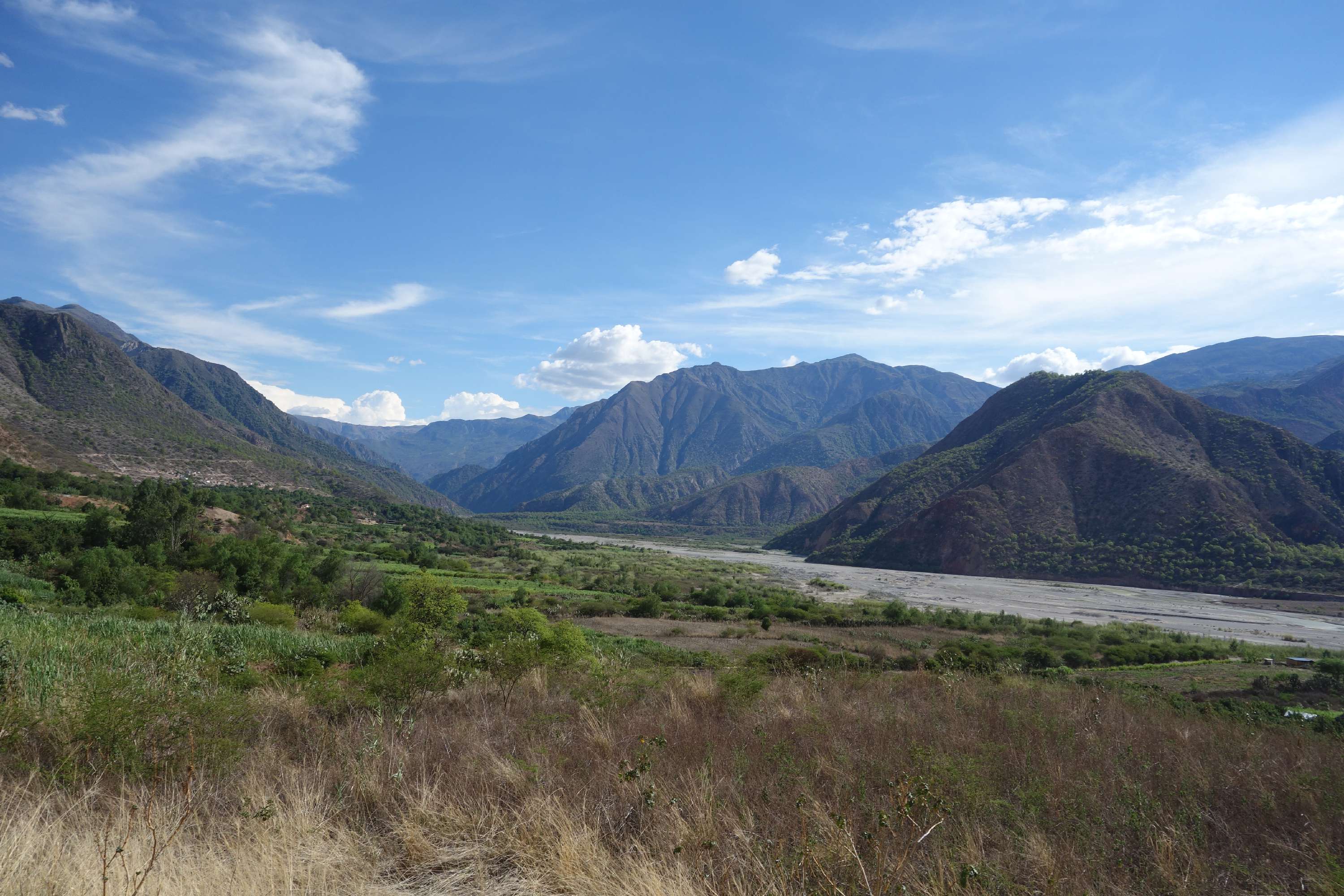 Bref passage dans une plaine entre deux cols